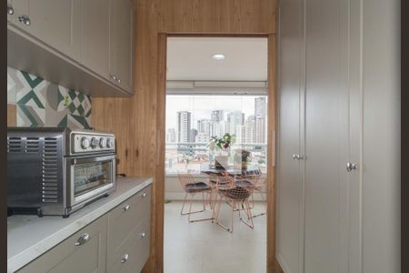 Apartamento à venda com 209m², 3 quartos e 4 vagas Apartamento à venda com 209m², 3 quartos e 4 vagasDespensa - Cozinha