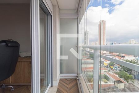 Apartamento à venda com 209m², 3 quartos e 4 vagas Apartamento à venda com 209m², 3 quartos e 4 vagasVaranda - Quarto