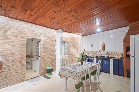 Casa à venda com 150m², 2 quartos e 3 vagasChurrasqueira
