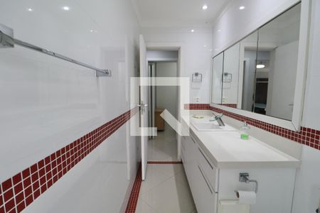 Apartamento para alugar com 135m², 4 quartos e 2 vagasBanheiro Social