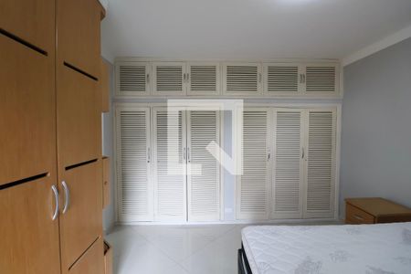 Apartamento para alugar com 135m², 4 quartos e 2 vagasQuarto Suíte 2 