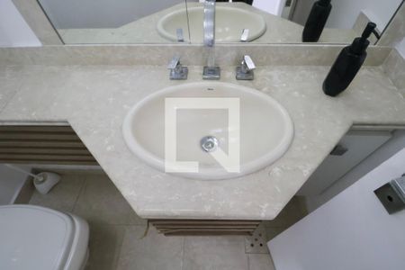 Apartamento para alugar com 135m², 4 quartos e 2 vagasLavabo