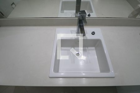 Apartamento para alugar com 135m², 4 quartos e 2 vagasBanheiro Suíte 2 