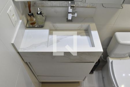 Apartamento para alugar com 47m², 2 quartos e 1 vaga Apartamento para alugar com 47m², 2 quartos e 1 vagaBanheiro