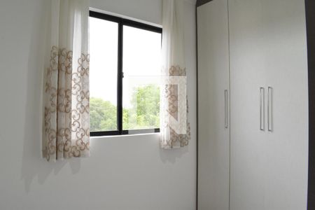 Quarto 2 de apartamento para alugar com 2 quartos, 47m² em Planta Almirante, Curitiba