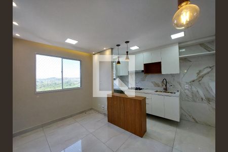 Sala de apartamento à venda com 2 quartos, 35m² em Usina Piratininga, São Paulo