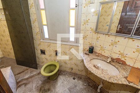 Casa para alugar com 359m², 4 quartos e 3 vagasSuite