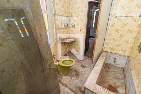 Casa para alugar com 359m², 4 quartos e 3 vagasSuite