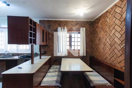 Casa à venda com 367m², 3 quartos e 4 vagasCozinha