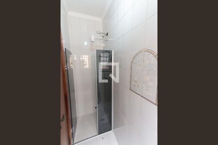 Casa à venda com 367m², 3 quartos e 4 vagasBanheiro da Suíte 2