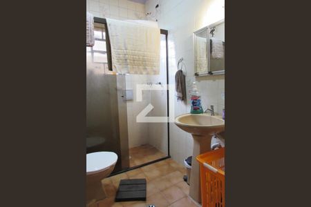 Casa à venda com 125m², 3 quartos e 2 vagasBanheiro