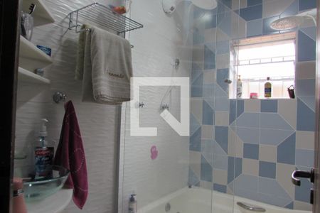 Casa à venda com 125m², 3 quartos e 2 vagasBanheiro