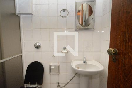 Casa à venda com 360m², 5 quartos e 4 vagasBanheiro Social 2