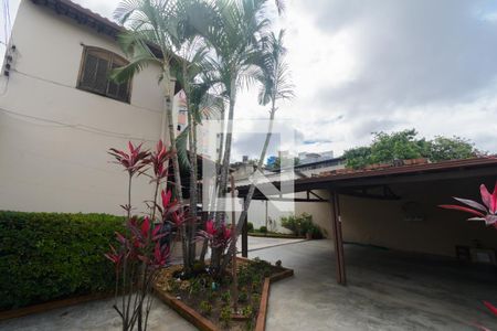 Casa à venda com 360m², 5 quartos e 4 vagasQuintal e Garagem