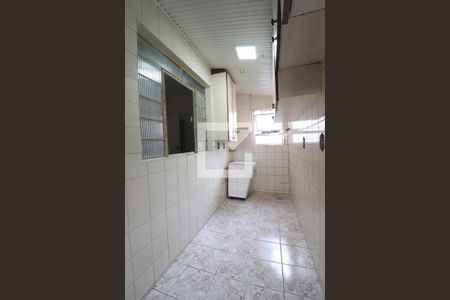 Casa para alugar com 80m², 2 quartos e 1 vagaÁrea de Serviço