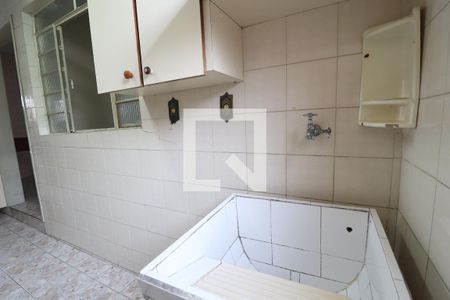 Casa para alugar com 80m², 2 quartos e 1 vagaÁrea de Serviço