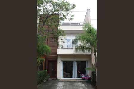 Casa de condomínio para alugar com 200m², 4 quartos e 2 vagasCondomínio