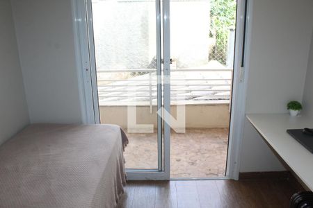 Casa de condomínio para alugar com 200m², 4 quartos e 2 vagasQuarto 1