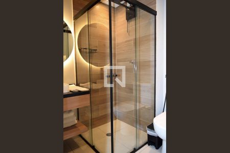 Banheiro de kitnet/studio à venda com 1 quarto, 25m² em Pinheiros, São Paulo