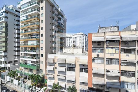 Quarto 1 de apartamento para alugar com 2 quartos, 70m² em Santa Rosa, Niterói