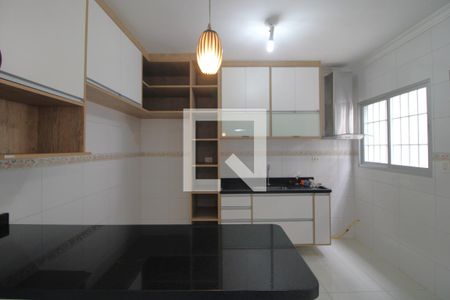 Casa para alugar com 120m², 3 quartos e 2 vagasCozinha