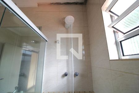 Casa para alugar com 120m², 3 quartos e 2 vagasBanheiro