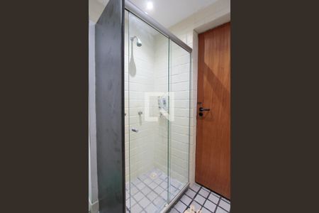 Casa de condomínio à venda com 400m², 4 quartos e 2 vagas Casa de condomínio à venda com 400m², 4 quartos e 2 vagasBanheiro