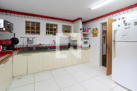 Casa de condomínio à venda com 400m², 4 quartos e 2 vagas Casa de condomínio à venda com 400m², 4 quartos e 2 vagasCozinha