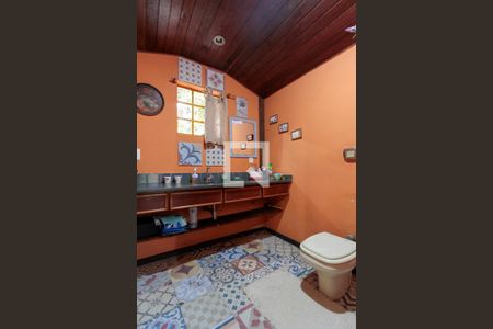 Casa de condomínio à venda com 400m², 4 quartos e 2 vagas Casa de condomínio à venda com 400m², 4 quartos e 2 vagasLavabo