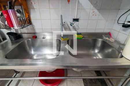 Casa à venda com 350m², 2 quartos e 3 vagasCozinha 