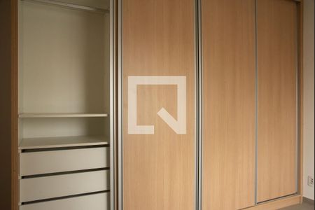 Apartamento para alugar com 71m², 2 quartos e 1 vagaSuíte