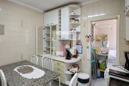 Apartamento para alugar com 97m², 2 quartos e 1 vaga Apartamento para alugar com 97m², 2 quartos e 1 vagaCozinha