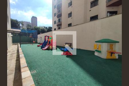 Apartamento à venda com 127m², 3 quartos e 1 vaga Apartamento à venda com 127m², 3 quartos e 1 vagaÁrea comum - Playground