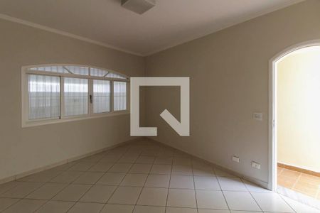 Casa para alugar com 4 quartos, 112m² em Vila Darli, São Paulo