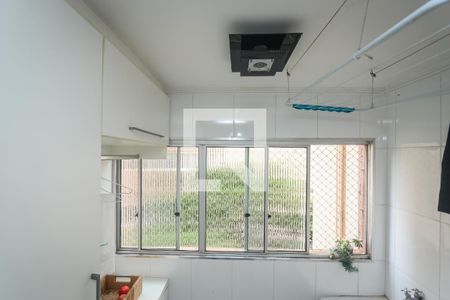 Apartamento à venda com 74m², 3 quartos e 1 vaga Apartamento à venda com 74m², 3 quartos e 1 vagaLavanderia