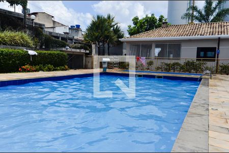 Apartamento para alugar com 48m², 2 quartos e 1 vagaÁrea comum - Piscina