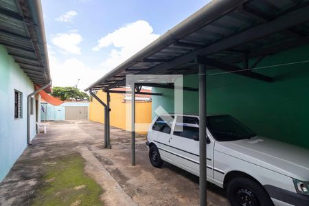 Casa à venda com 174m², 2 quartos e 2 vagas Casa à venda com 174m², 2 quartos e 2 vagasQuintal