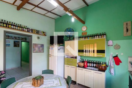 Casa à venda com 174m², 2 quartos e 2 vagas Casa à venda com 174m², 2 quartos e 2 vagasCozinha 2