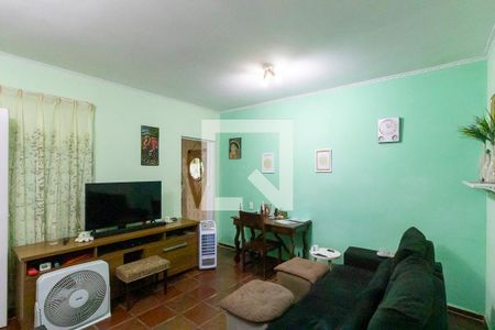 Casa à venda com 174m², 2 quartos e 2 vagas Casa à venda com 174m², 2 quartos e 2 vagasSala