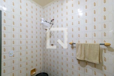 Casa à venda com 174m², 2 quartos e 2 vagas Casa à venda com 174m², 2 quartos e 2 vagasBanheiro da suíte