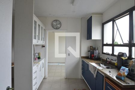 Apartamento à venda com 390m², 5 quartos e 10 vagasCozinha