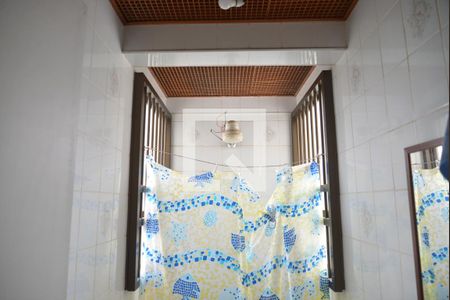 Apartamento à venda com 390m², 5 quartos e 10 vagasBanheiro de Serviço