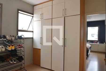 Apartamento à venda com 390m², 5 quartos e 10 vagasQuarto 5