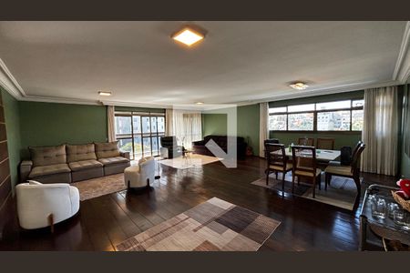 Apartamento para alugar com 5 quartos, 390m² em Vila Gilda, Santo André