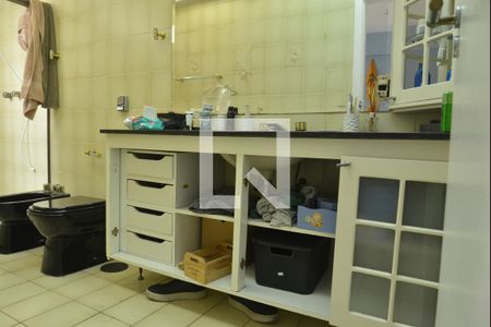 Apartamento à venda com 390m², 5 quartos e 10 vagasBanheiro