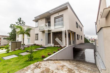 Casa de condomínio à venda com 524m², 4 quartos e 4 vagasVista da Rua
