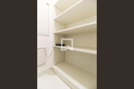 Casa de condomínio à venda com 524m², 4 quartos e 4 vagasDespensa