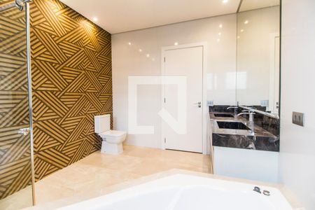 Casa de condomínio à venda com 524m², 4 quartos e 4 vagasBanheiro da Suíte 1