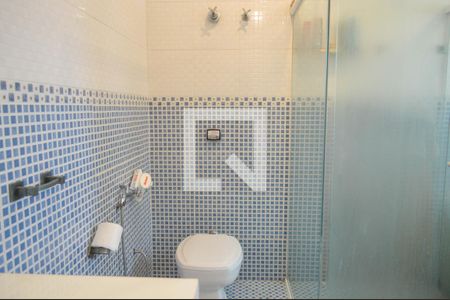 Casa para alugar com 470m², 3 quartos e 5 vagasBanheiro da Suíte 1