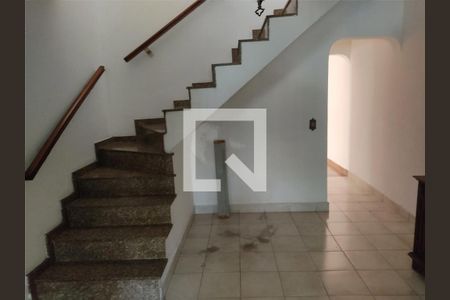 Casa à venda com 176m², 3 quartos e 2 vagas